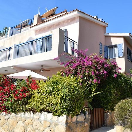 Townhouse In Paradise Gardens Paphos ภายนอก รูปภาพ